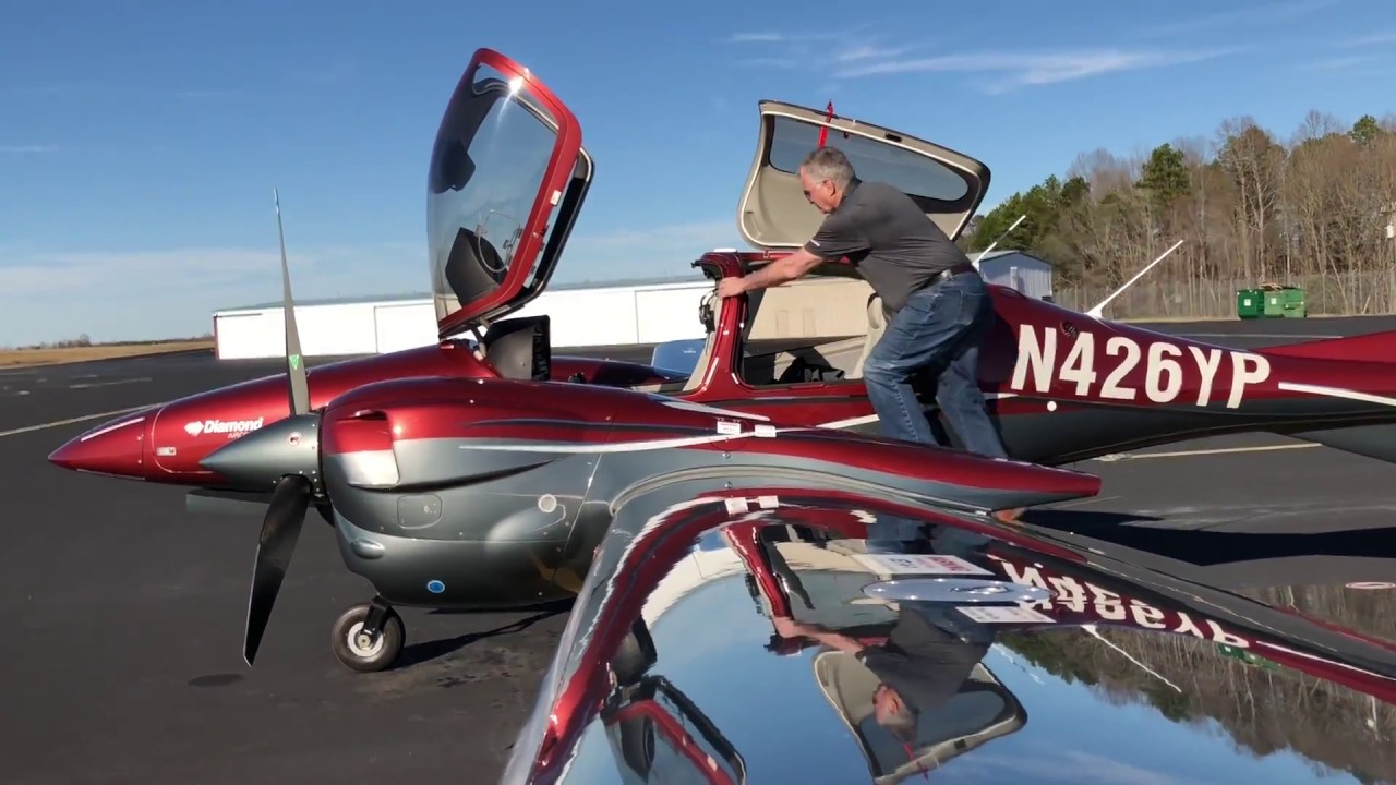Flying the All New Diamond DA42 VI