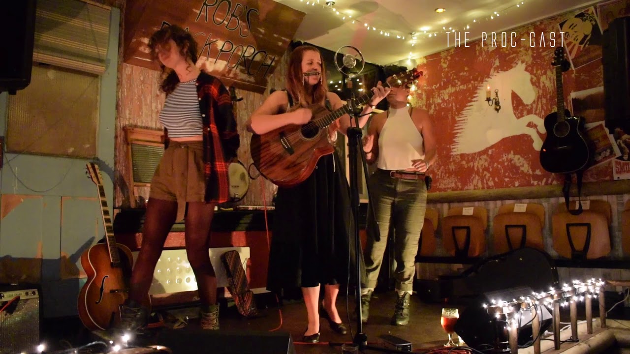 Rainbow Girls - The Folksinger's Contract (Live)