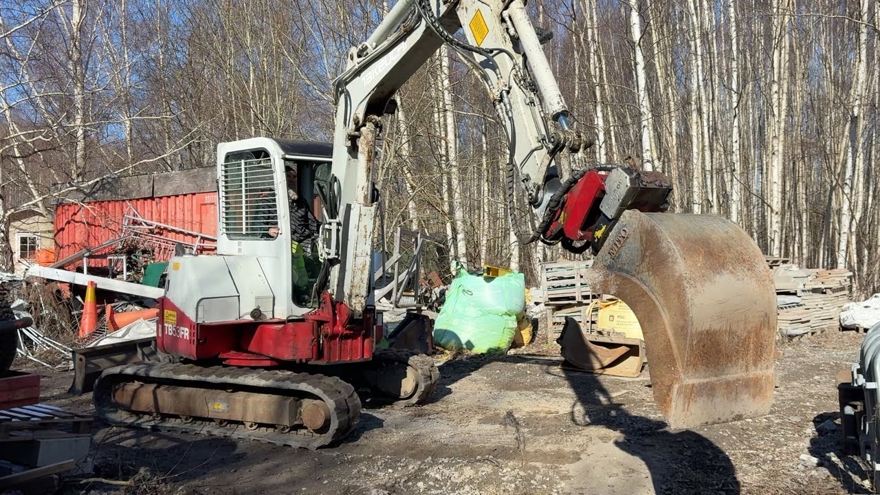 Köp Grävmaskin Takeuchi TB53FR på Klaravik