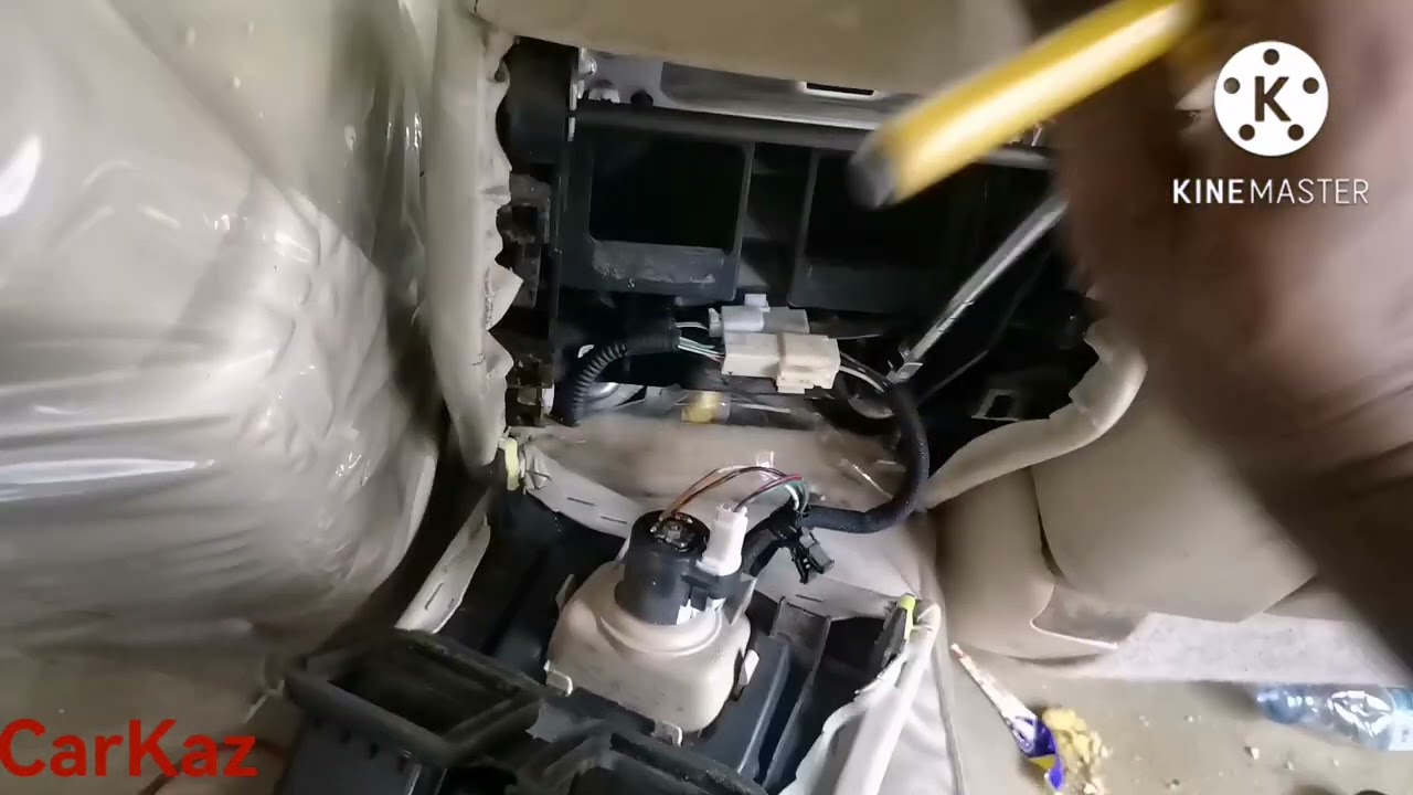 Lexus LS 460 2007_08_09 Dashboard remove
