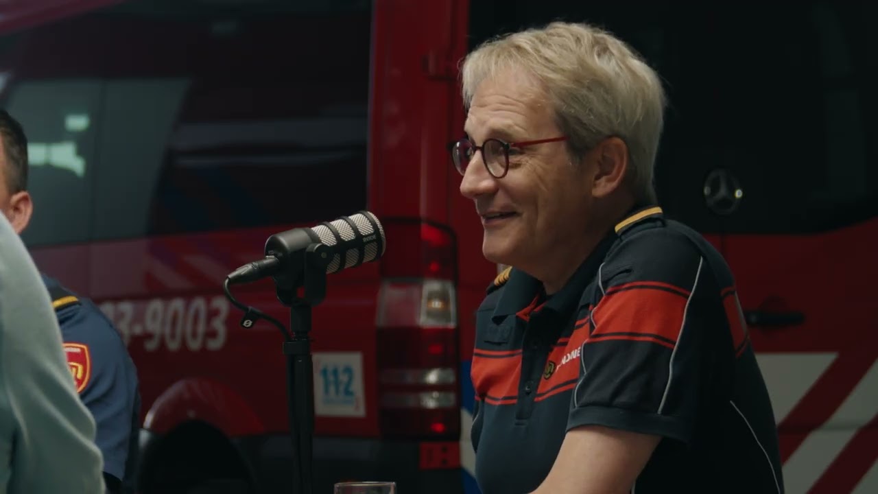 Podcast 01: Hoe werkt het bij de brandweer?
