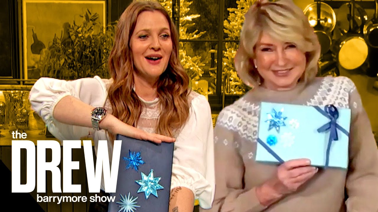 Martha Stewart Teaches Drew the Secrets of Gift-Wrapping