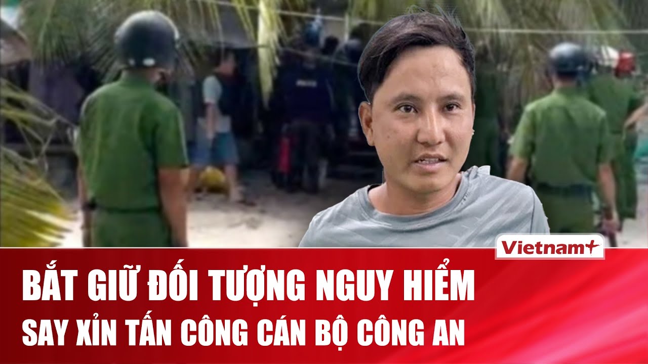 Sáng 25/1: Phẫn nộ người đàn ông say xỉn rút dao tấn công cán bộ công an xã khi đang làm nhiệm vụ