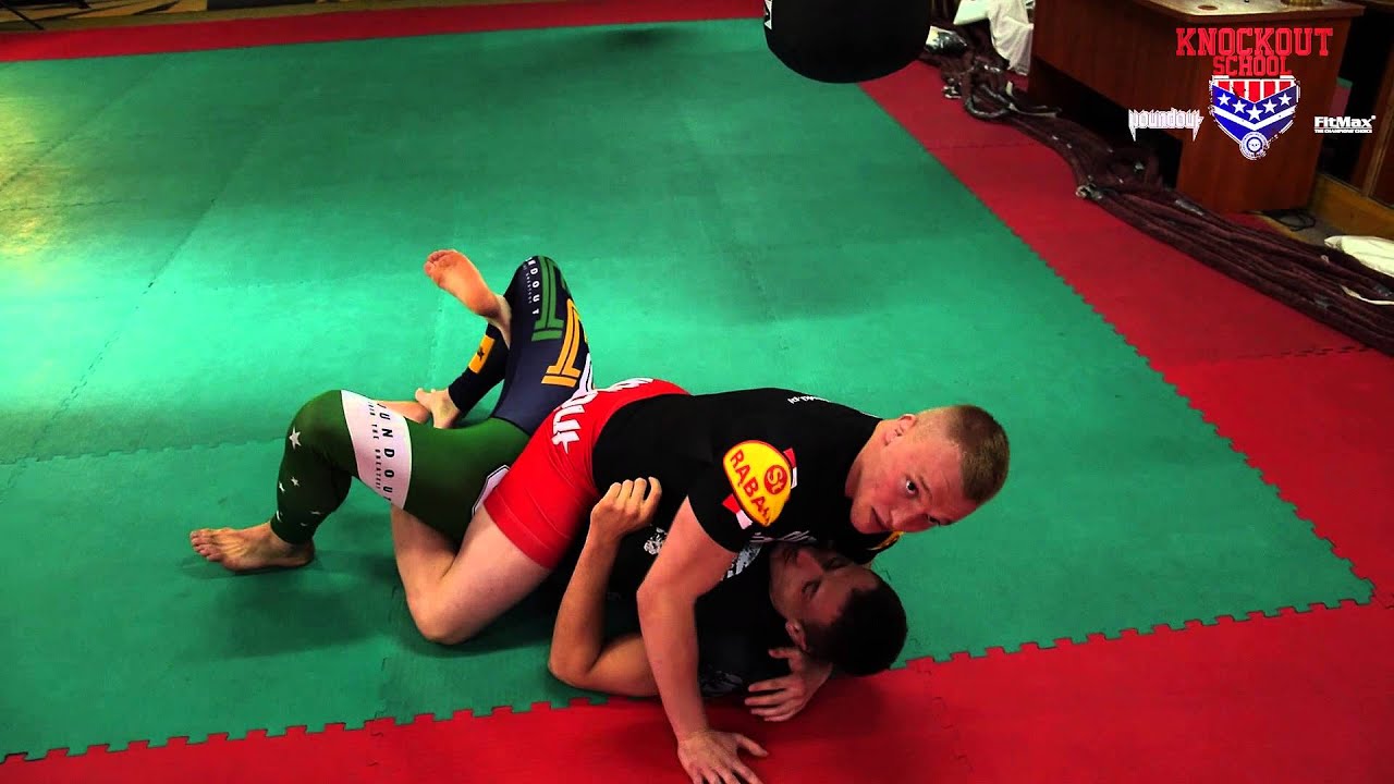 ŁUKASZ SAJEWSKI 03 - Dosiad w MMA-kontrola oraz dźwignia na łokiec po uderzeniach
