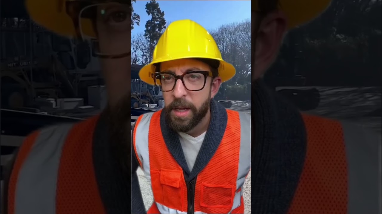 Wenn Baustelle zur Comedy-Show wird 🎬💥 #FallNicht #BauUnfall #ConstructionFall