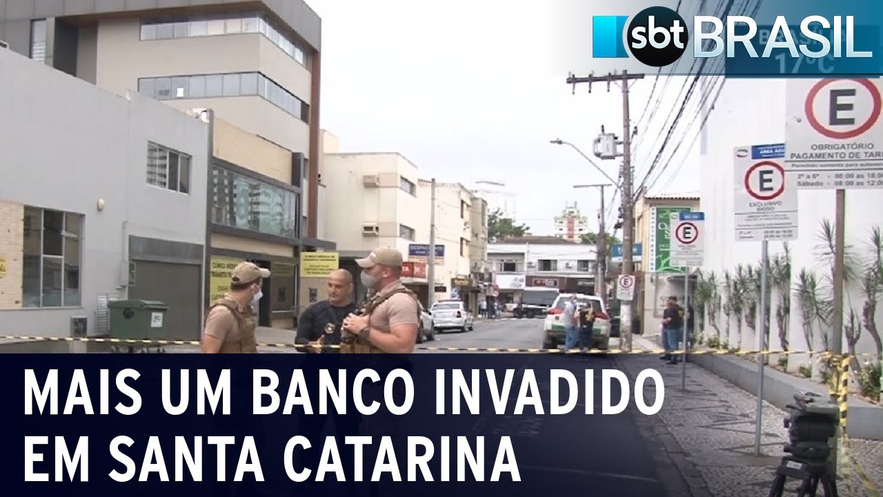 Assaltantes invadem outra agência bancária em Santa Catarina | SBT Brasil (02/12/20)