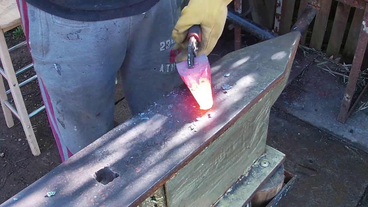 Video 2 Hot Cut Hardy