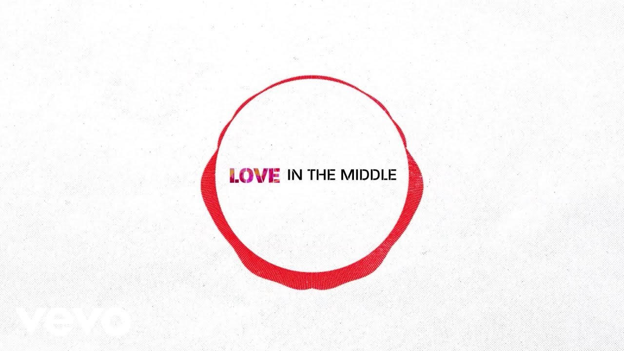 Kevin Ross - Love In The Middle (Official Lyric Video)