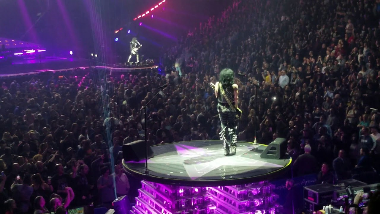 Kiss: 