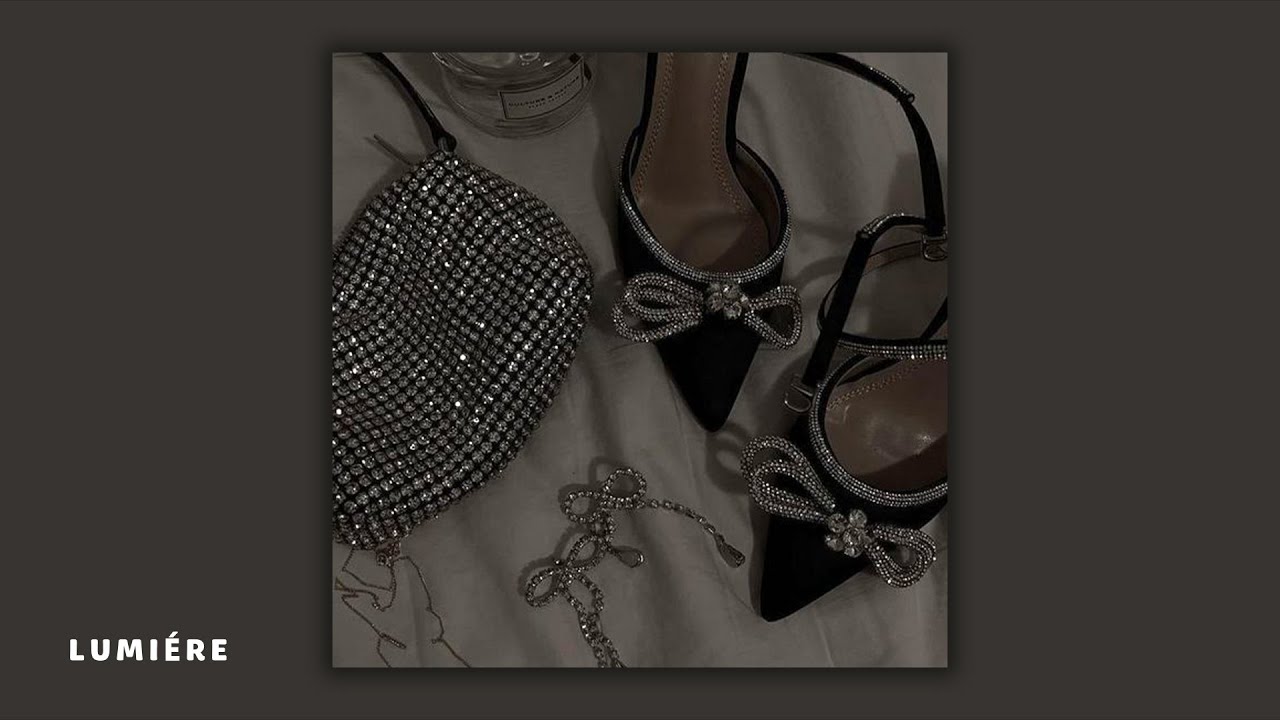 rihanna - diamonds (sped up)