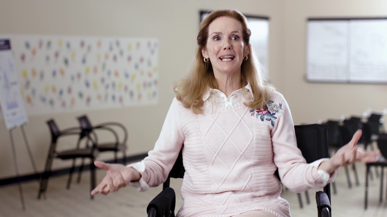 Instant Family  - Itw Julie Hagerty (official video)