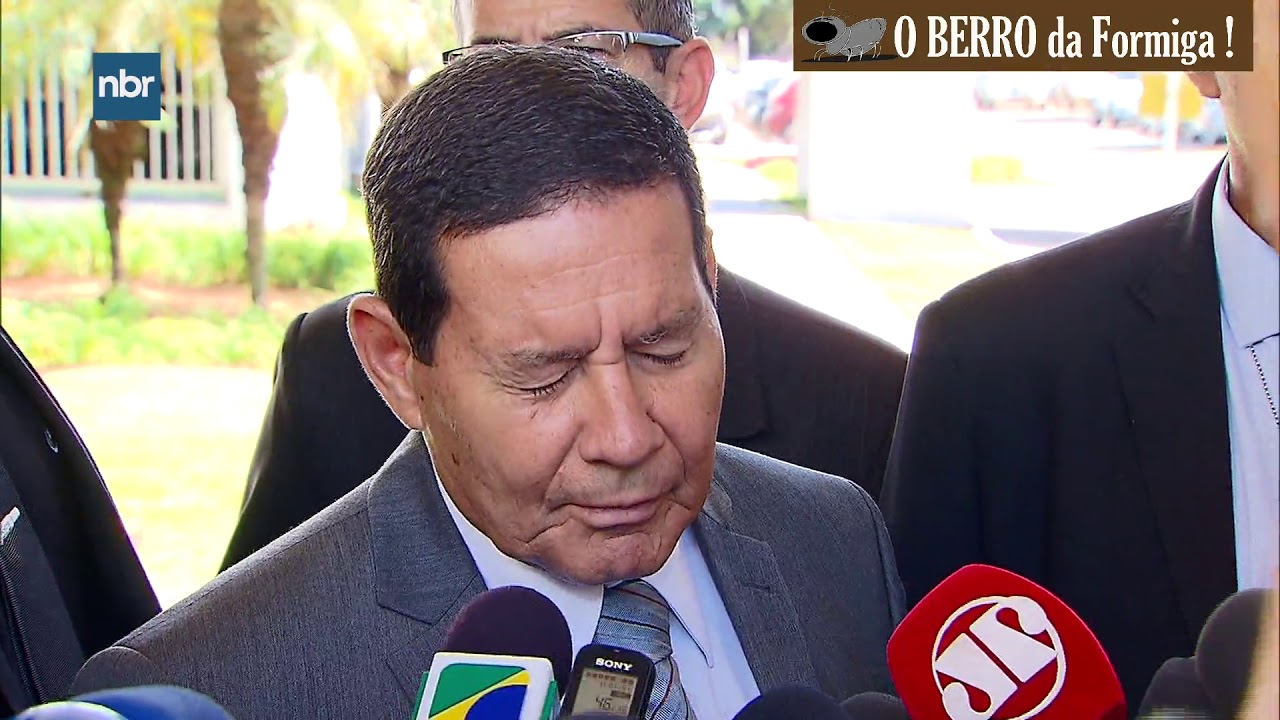 Mour&atilde;o fala sobre decreto da classifica&ccedil;&atilde;o de documentos sigilosos e privatiza&ccedil;&atilde;o do Correios