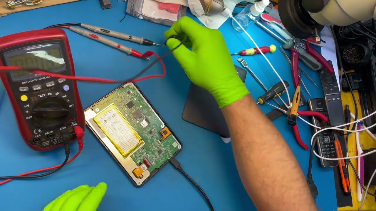 Libro electrónico no carga la batería . SOLUCIONADO