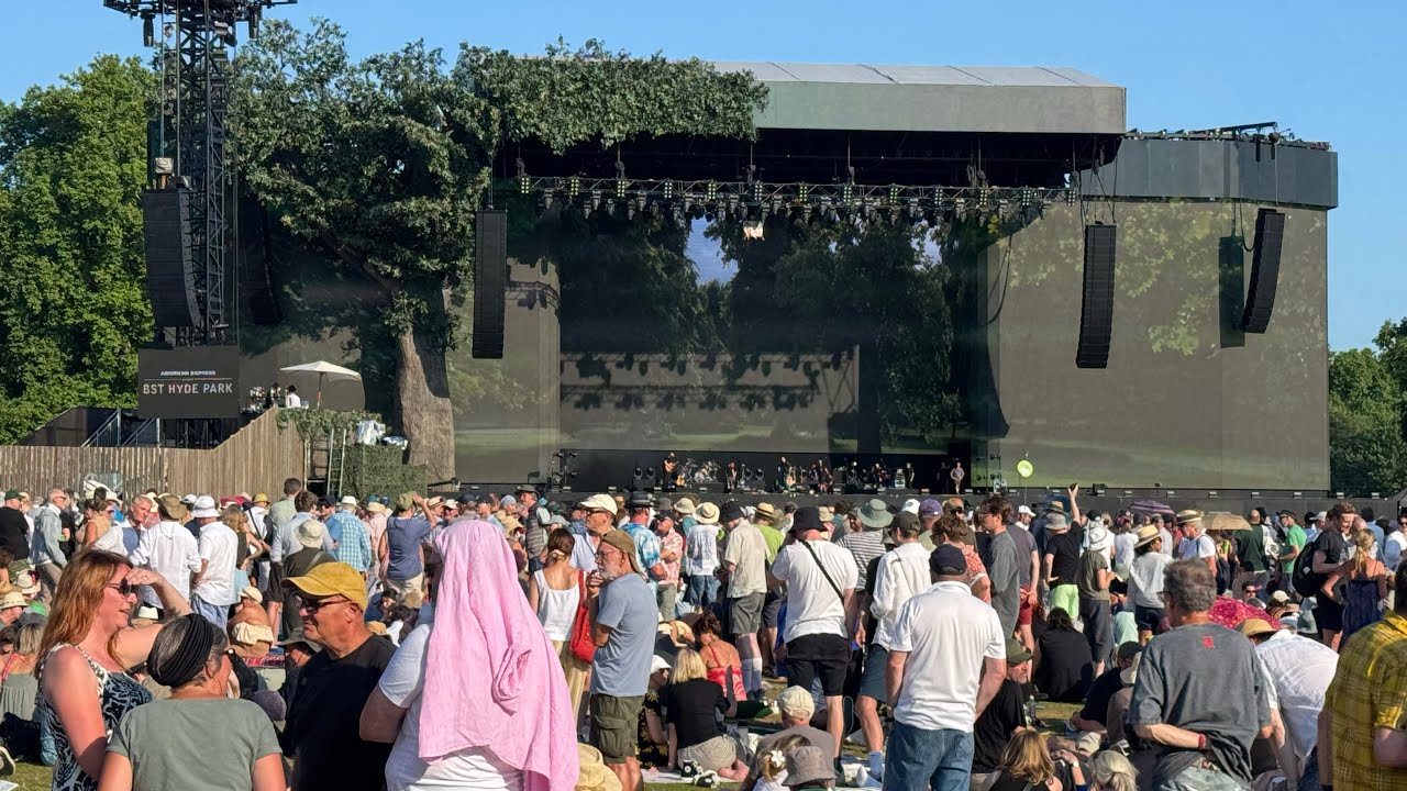 Neil Young - Harvest Moon @ BST Hyde Park, London 2025