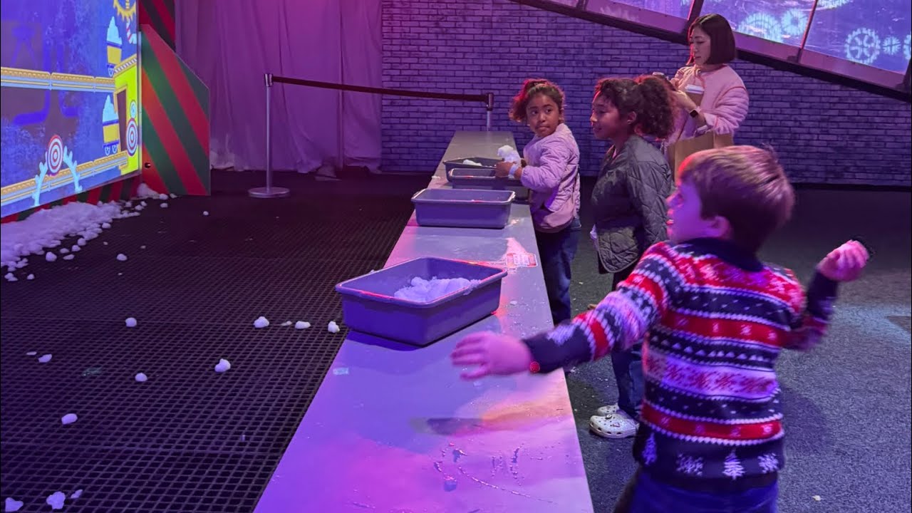 Snow Factory -Snowball Build & Blast- Christmas Day 2025 @ Gaylord Palms Resort, Kissimmee Florida 