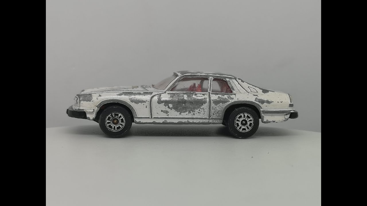 Corgi Jaguar XJS - 'The Saint' Custom Video