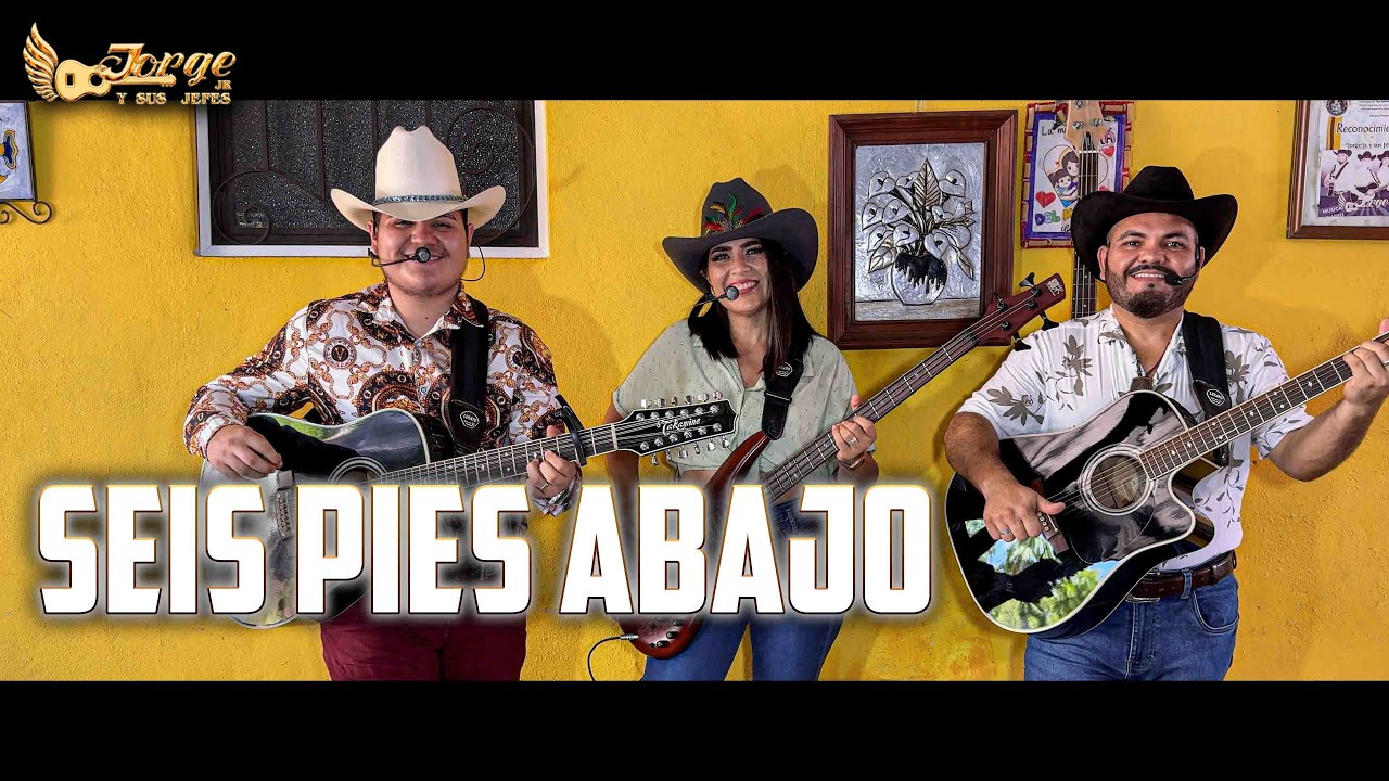 SEIS PIES ABAJO