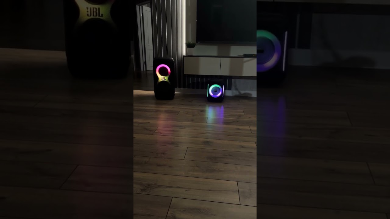 JBL PartyBox 320  и 710 в паре