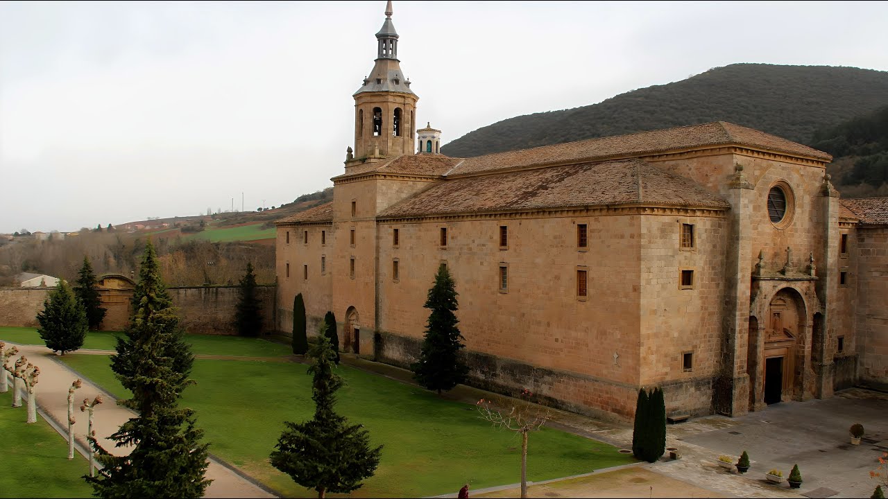 San Millán de la Cogolla (La Rioja) 220 hab. El pueblo de dos monasterios. Bueno+  Viajar por España