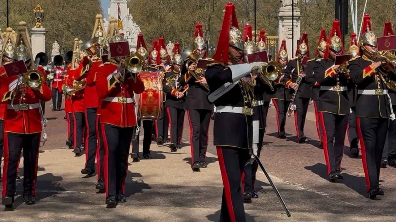 Spectacular Cavalry Display: Full Changing of the Guard | Buckingham Palace &ndash; April 11, 2025 🇬🇧