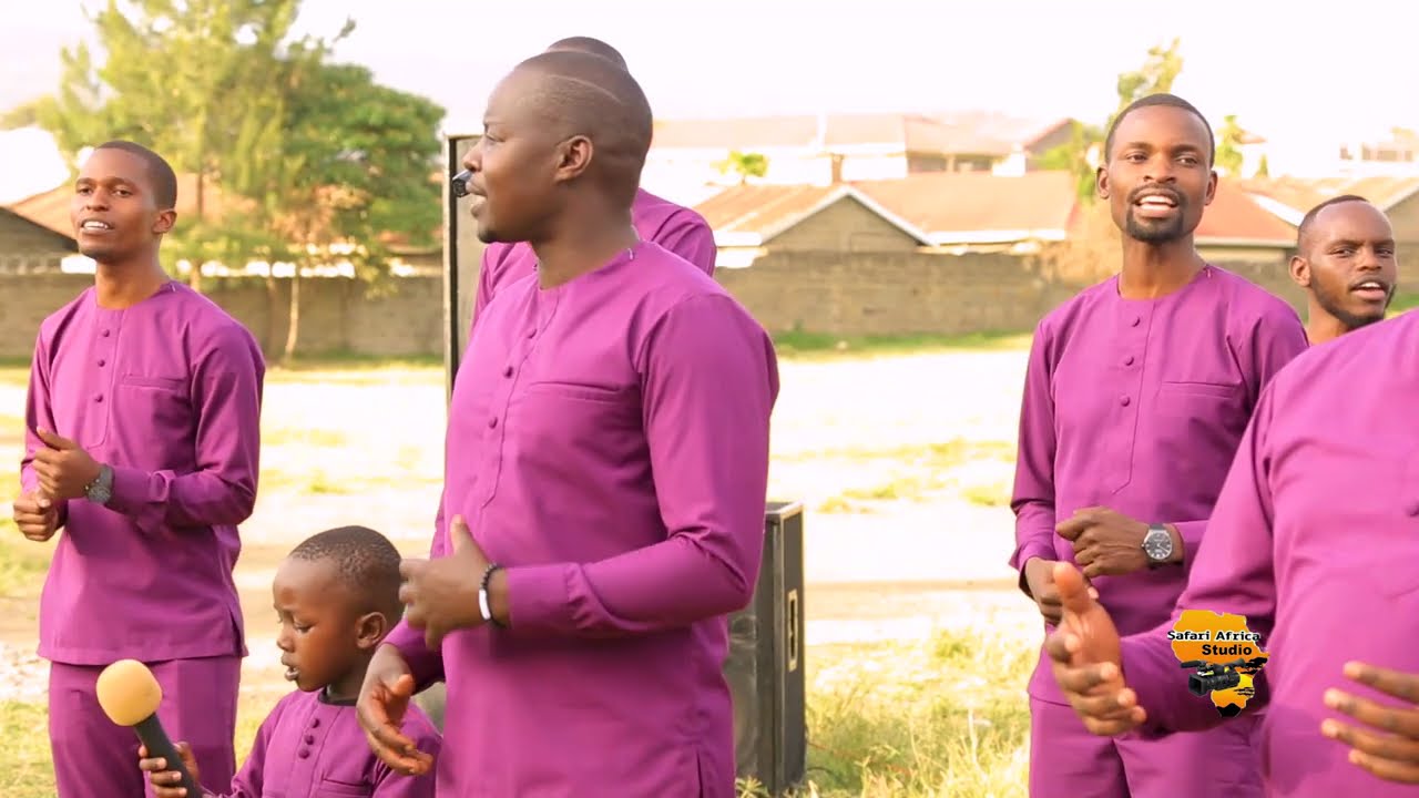 Royal Friends Ministers,Nakuru LIVE during Racetrack AY Launch #Muziki Bila Adabu [ ASEKOWINJO ]