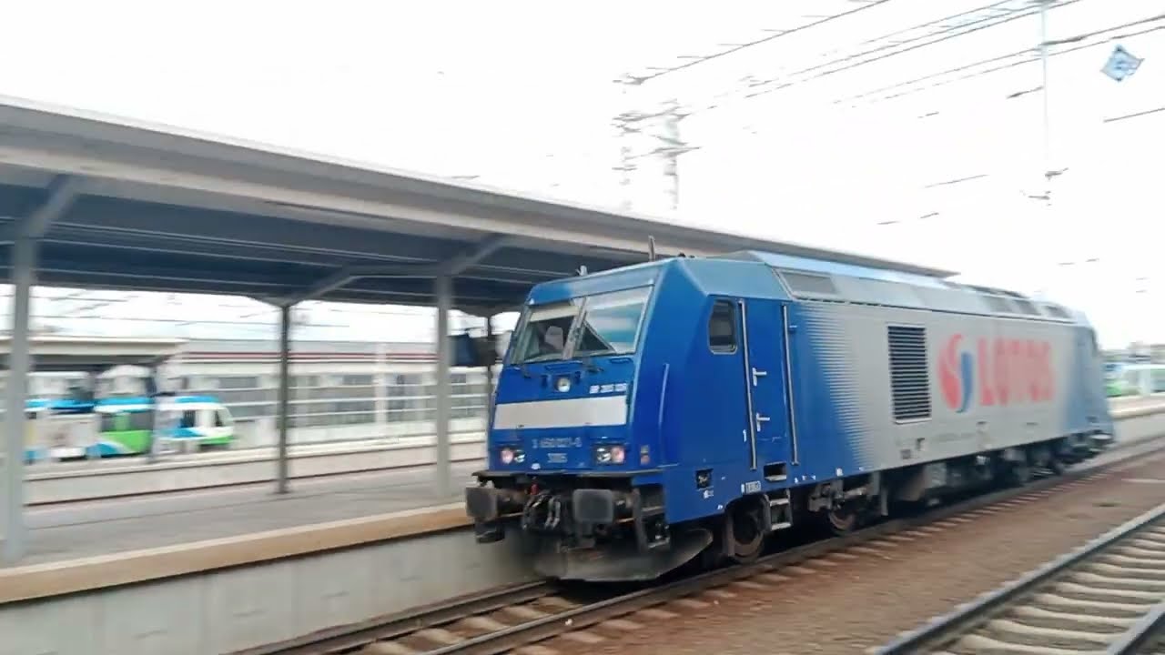 BR285 126 przejeżdża przez stację Rzeszów Gł. 18.10.2025