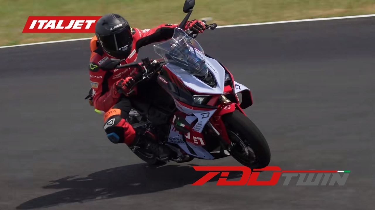 Italjet Dragster 700 Track Test | Pro Racers Push the Hyper Scooter to the Limit