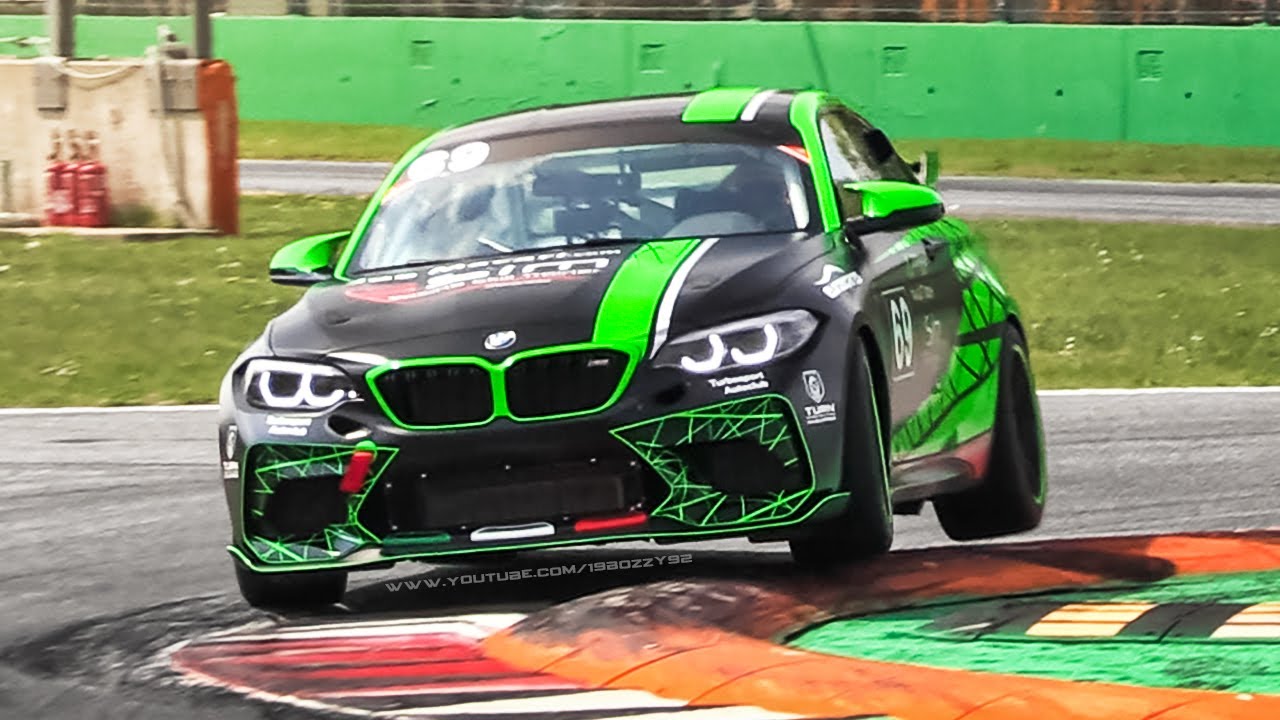 BMW M2 CS Racing: Accelerations & Sound in action at Monza Circuit!