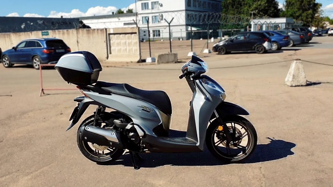 Honda SH 300i 2020 года в России. Из Европы. MotoChoice.