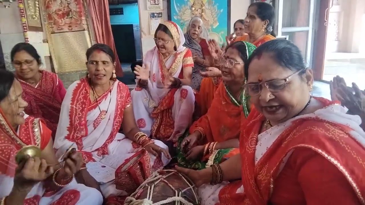 भोले जी का भजन, शिव शंकर और गौरा रानी पासा खेले साथ,