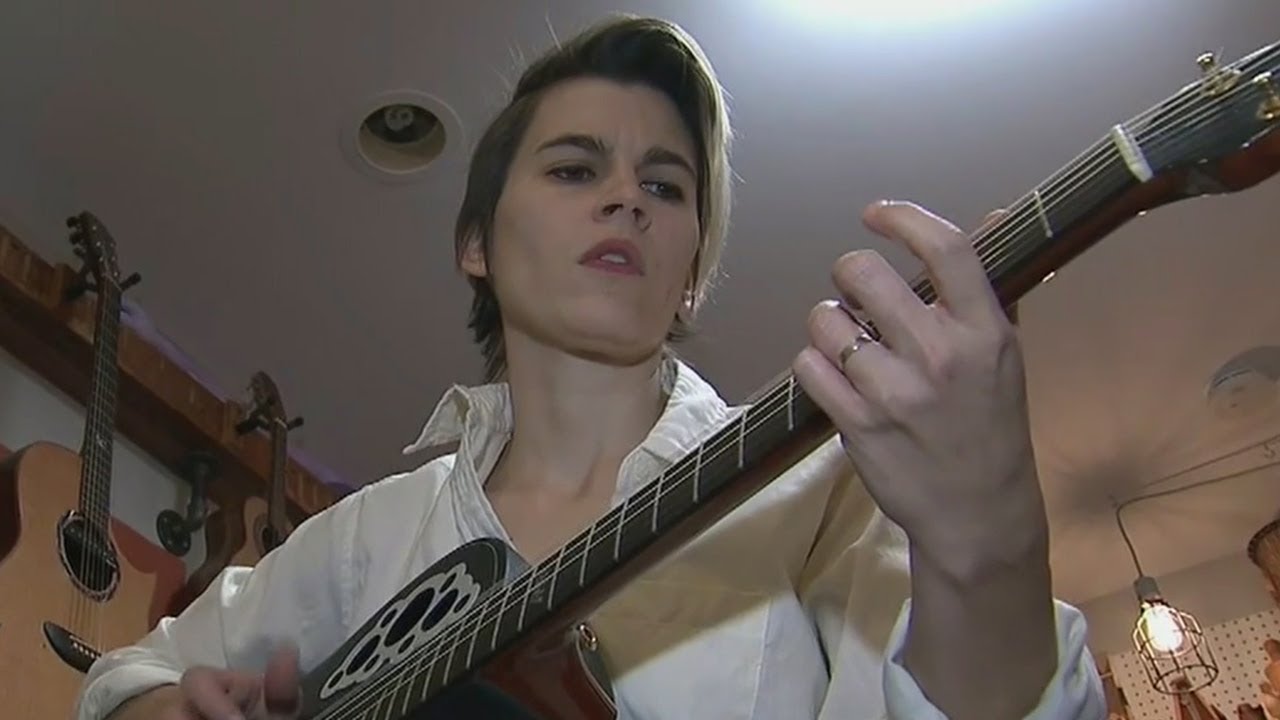 Kaki King Will Never Stop Learning the Guitar | 
