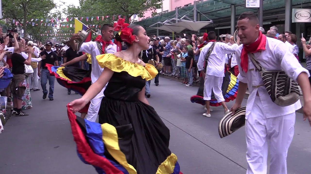Segler-Umzug durch Bremerhaven (Sail 2015)