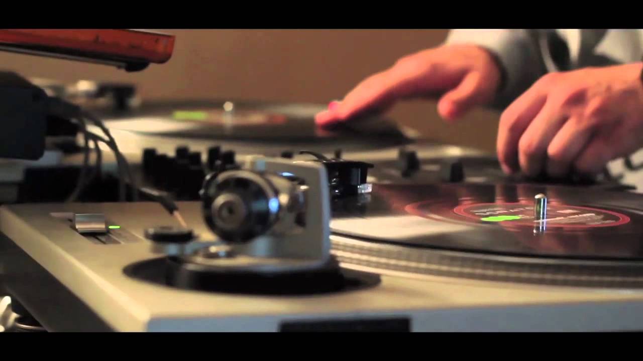 Scheme & DJ Scend - Two Turntables and a Mic : DJ Muggs Series