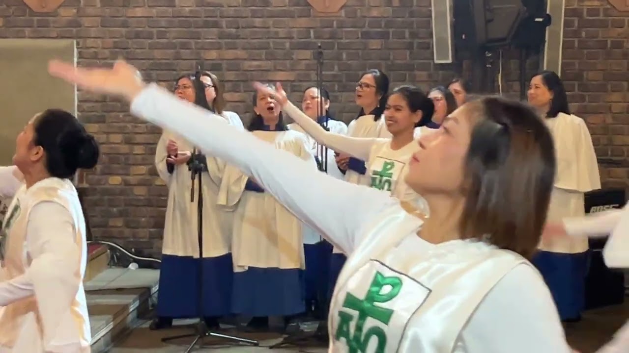 Ikaw Ang Tunay Na Diyos. Cover by CEC Choir in Paris.