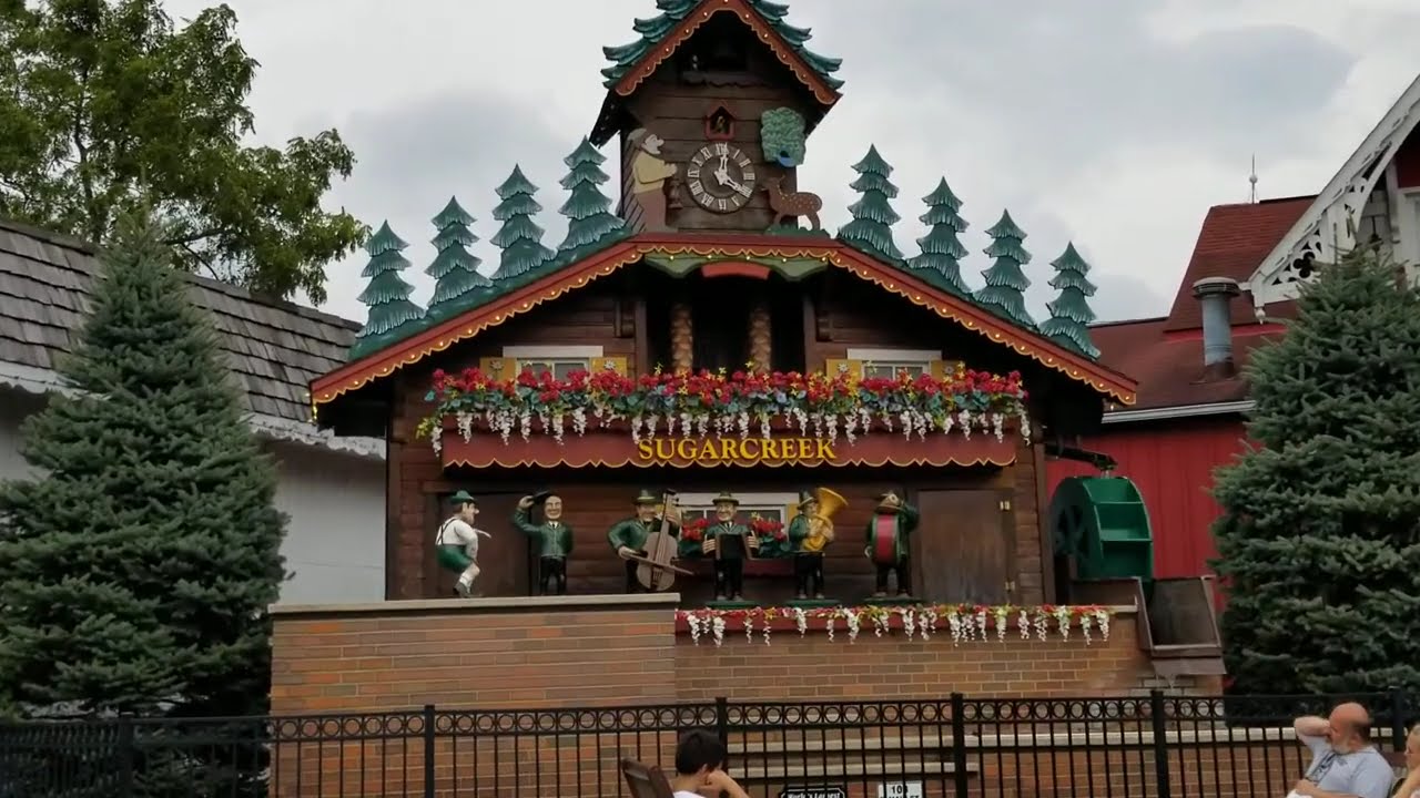 World's Largest Cuckoo Clock @ Sugarcreek Ohio USA #usa  #ohio  #cuckooclocks  #tourism #scenic