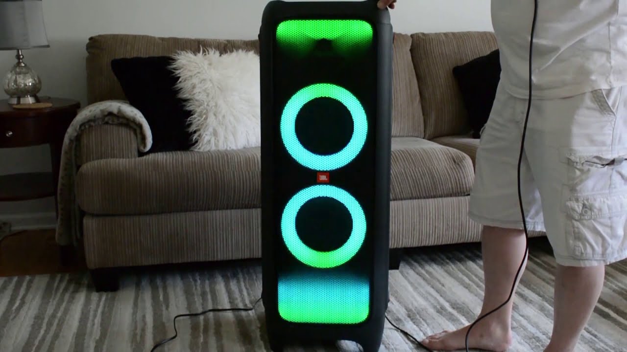 Подробный обзор функций JBL Partybox 1000 в настоящее время оценивается в 1200 долларов
