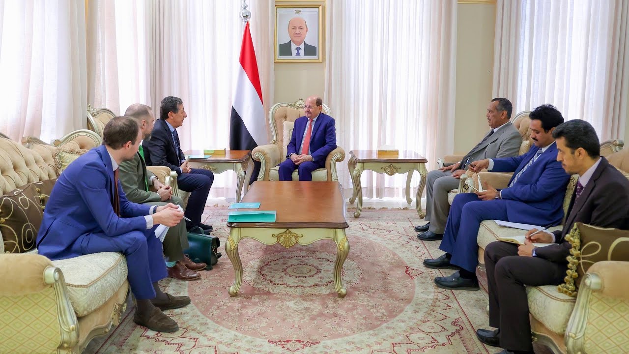 12 2 2026 لقاء دولة رئيس الوزراء وفداً من المعهد الأوروبي للسلام برئاسة