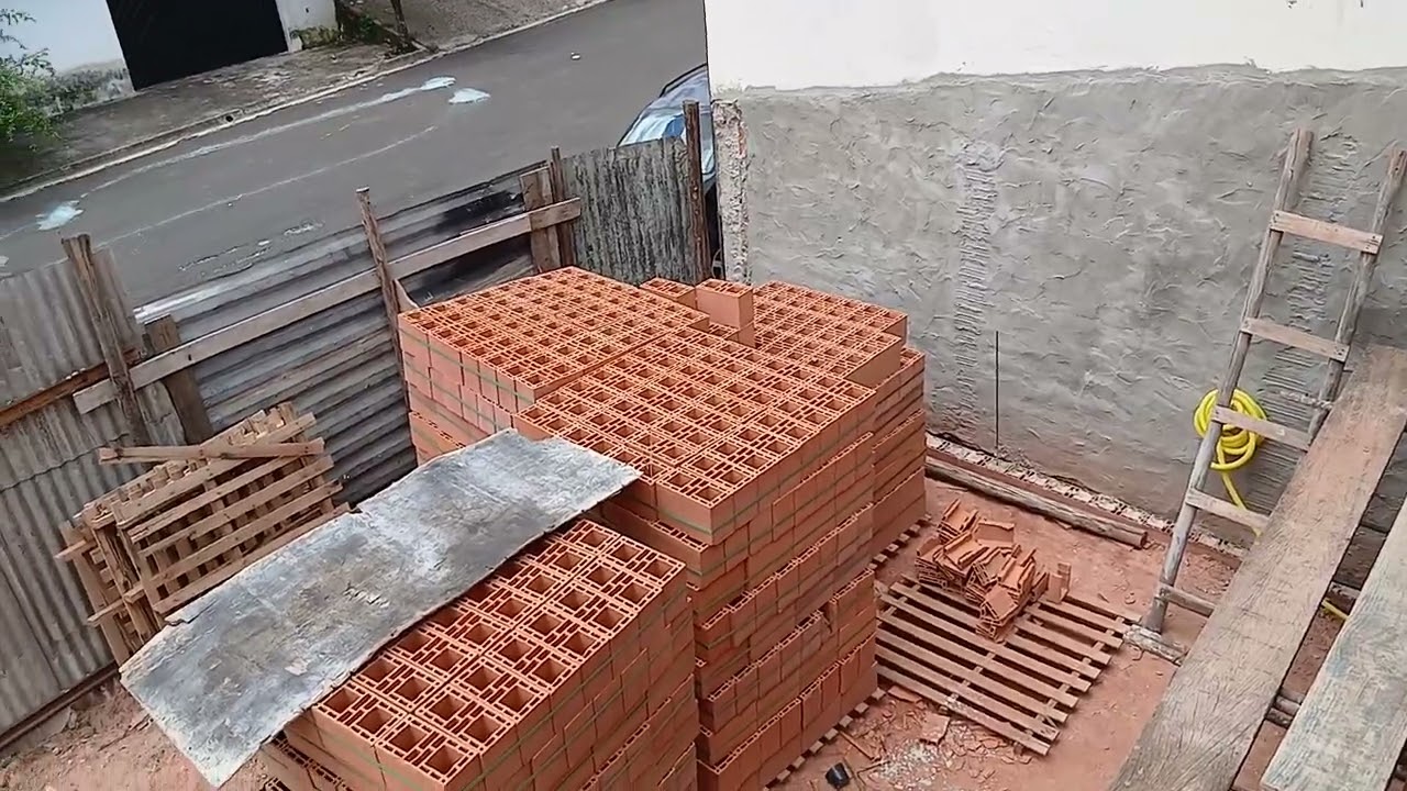 Alvenaria pronta de uma casa 