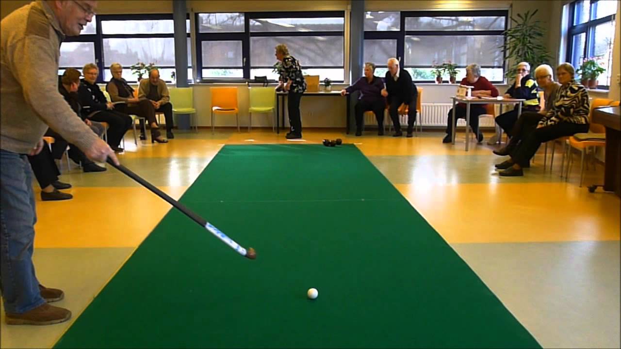 Koersbal bij de Lindehof Hoogwoud