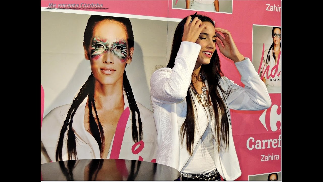 India Martínez - firma de discos “Te cuento un secreto” en Córdoba