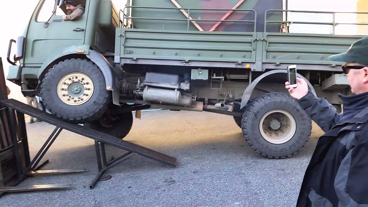 Mercedes on the RTI ramp