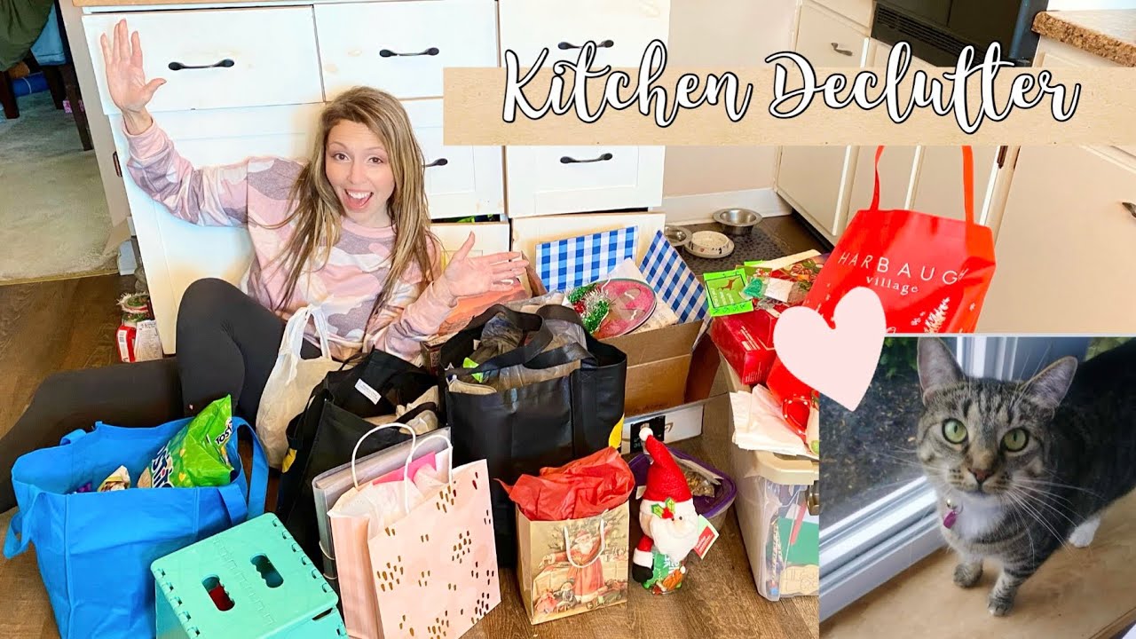 Hoarders ❤️ DeClutter the Messy Kitchen | Motivation to Clean | We Adopted a Cat