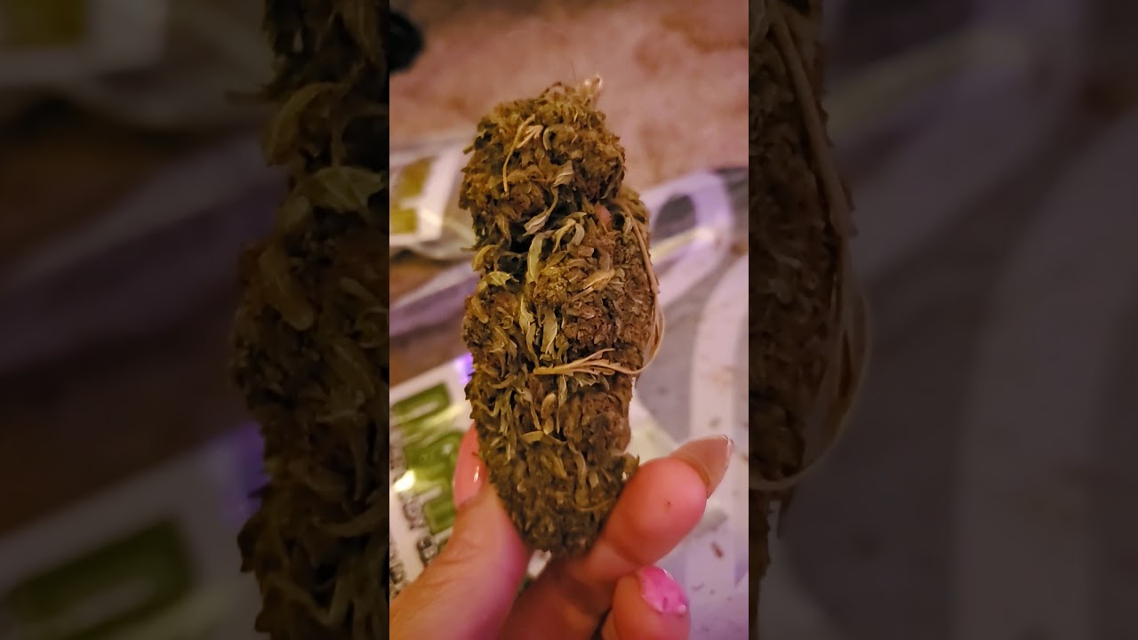 What does hemp flower look like well this sour space candy