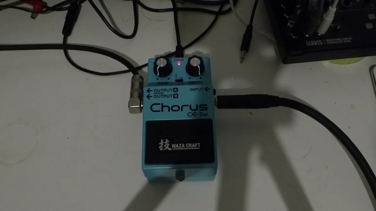 Boss CE-2W Chorus Waza Craft (Bass)