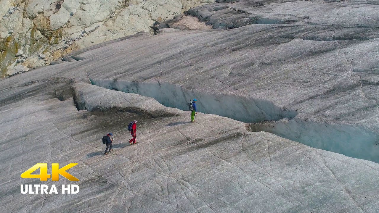 Sul Ghiacciaio dell'Adamello a 3000 m (4K)