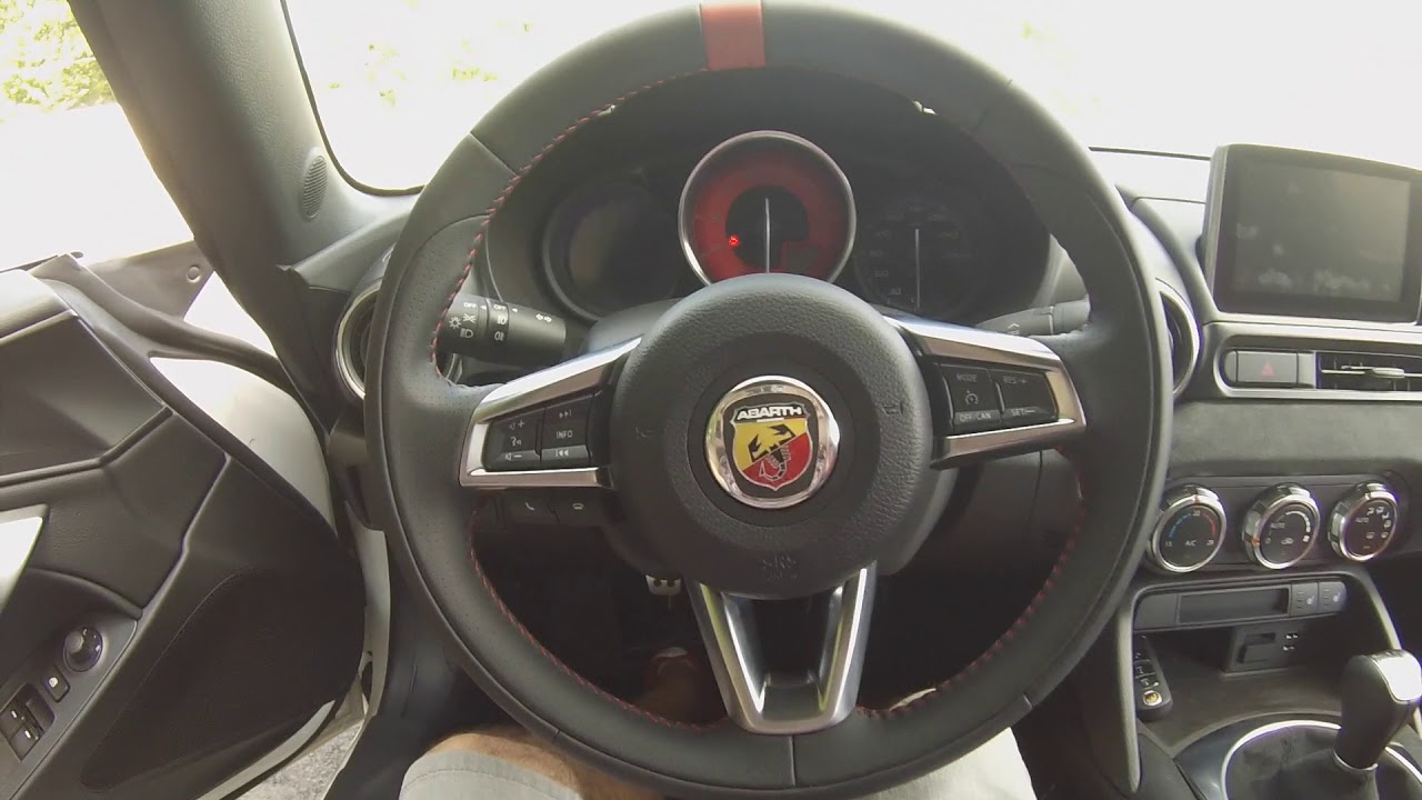 papy driver présente la abarth 124 spider
