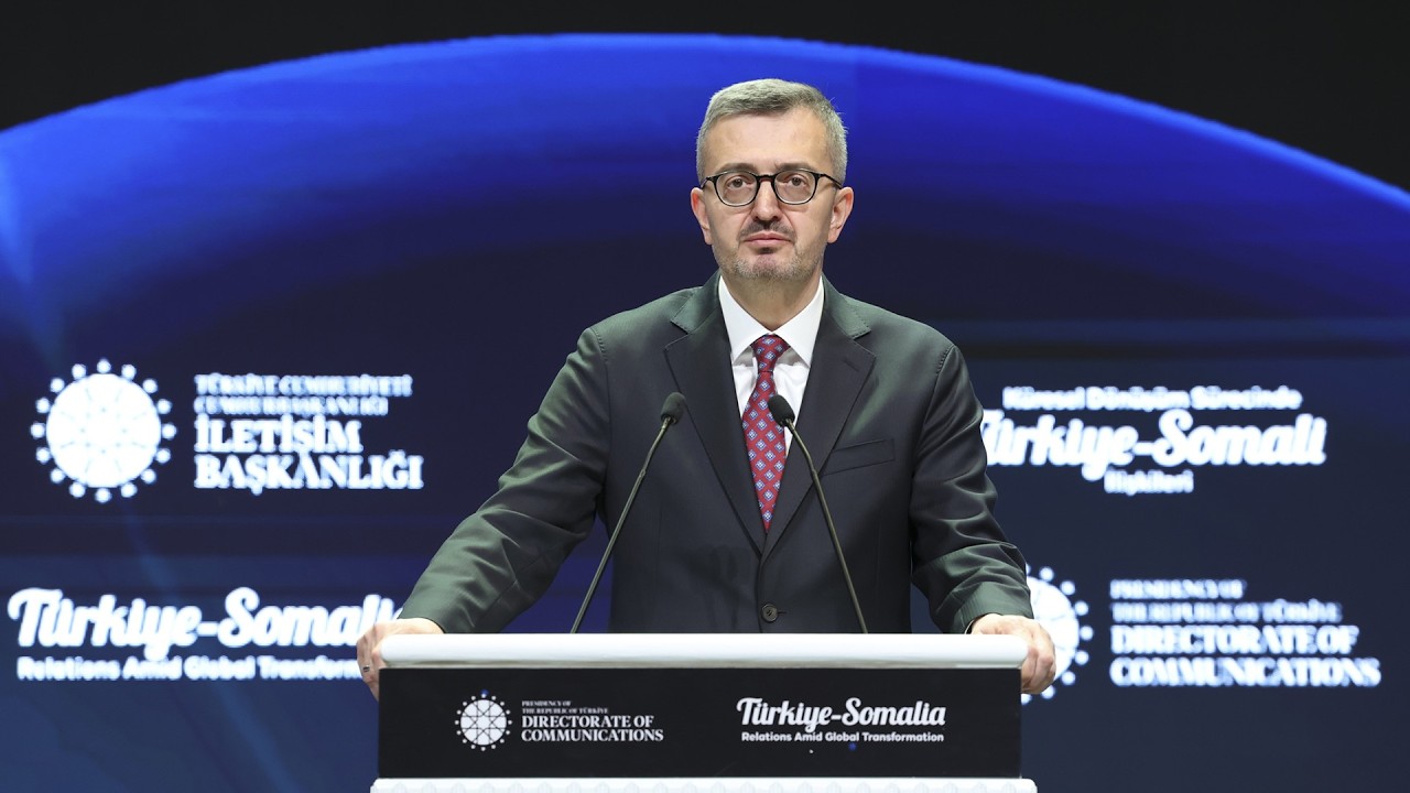 Küresel Dönüşüm Sürecinde Türkiye-Somali İlişkileri Paneli - Burhanettin Duran