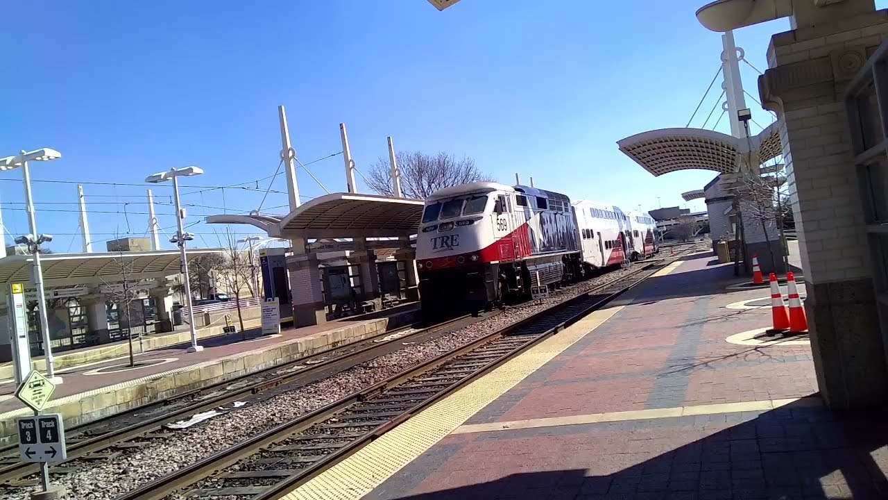 Railfanning At EBJ Union Station FT SLRV 101