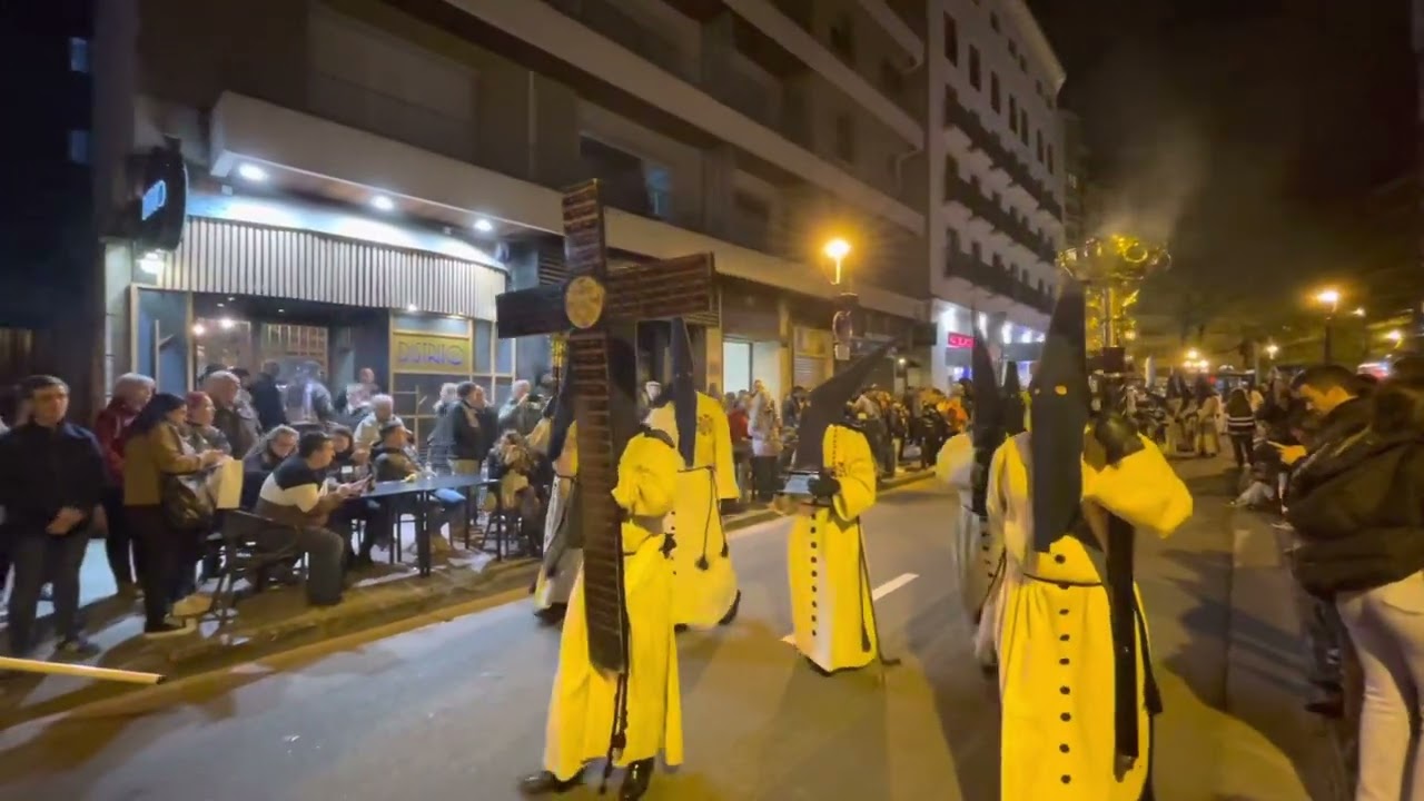 Martes Santo Cofradía de La Piedad de Zaragoza en Calle Azoque. Semana Santa 2023
