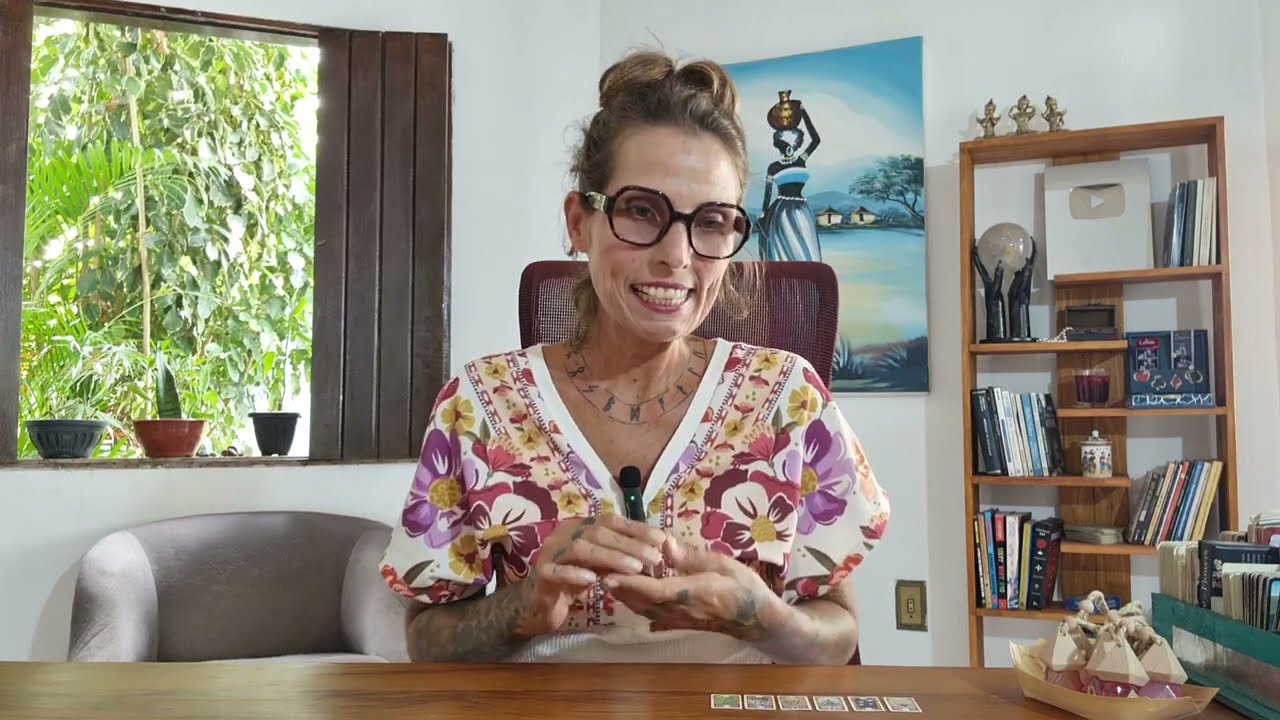 Como ele(a) está em relação à você? - CONTA TUDO TAROT ❤️